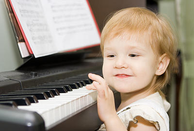 Group Piano Lesson For Little Children 1-3 Years Old